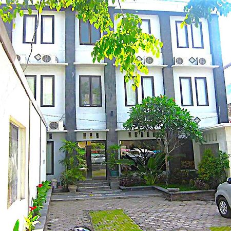 Hotel Warta Dua Denpasar Exteriér fotografie